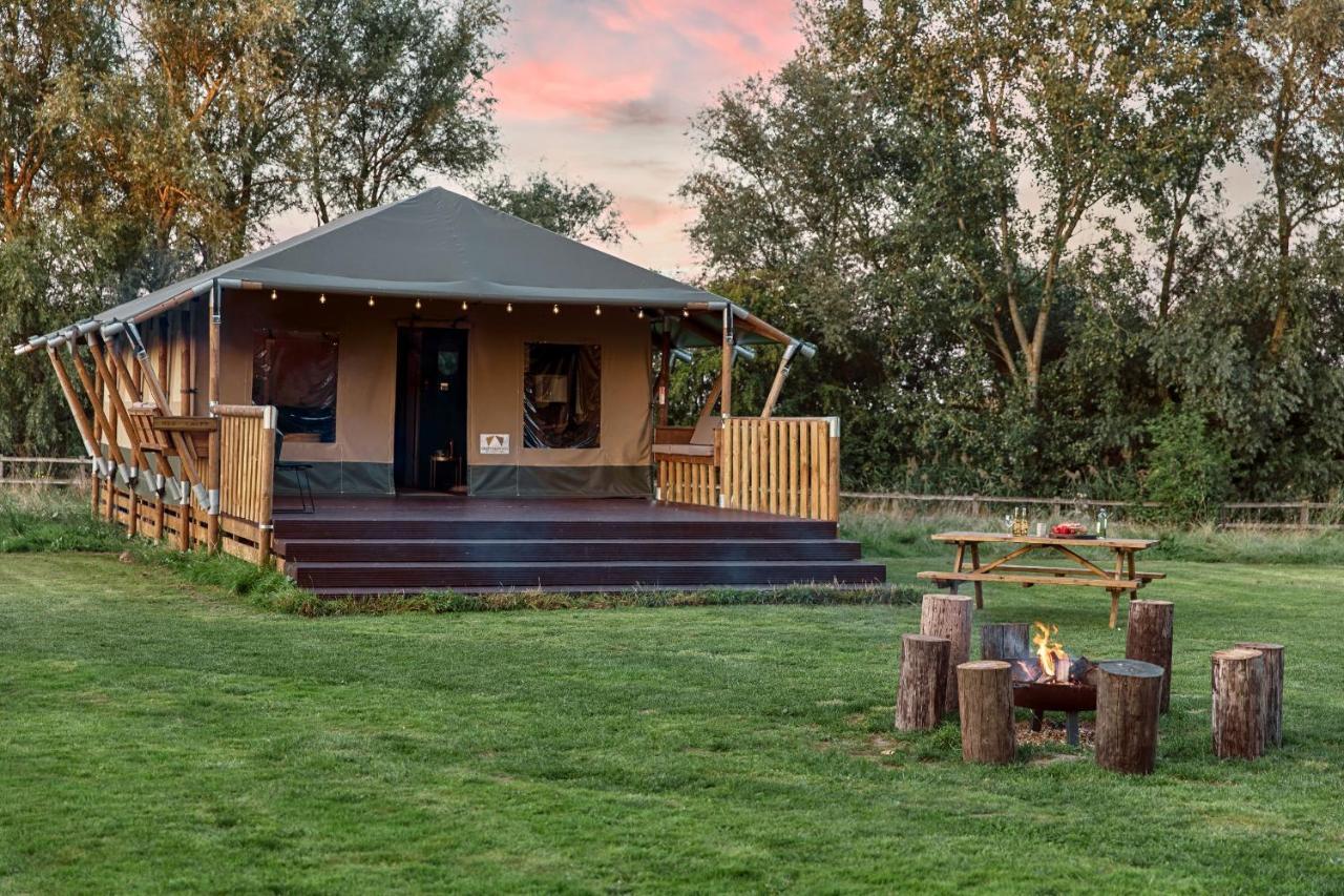 Horsley Hale Farm Glamping Hotel Ely Quarto foto
