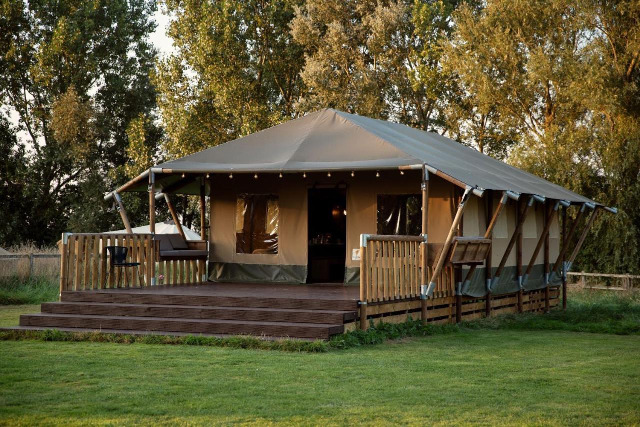 Horsley Hale Farm Glamping Hotel Ely Exterior foto