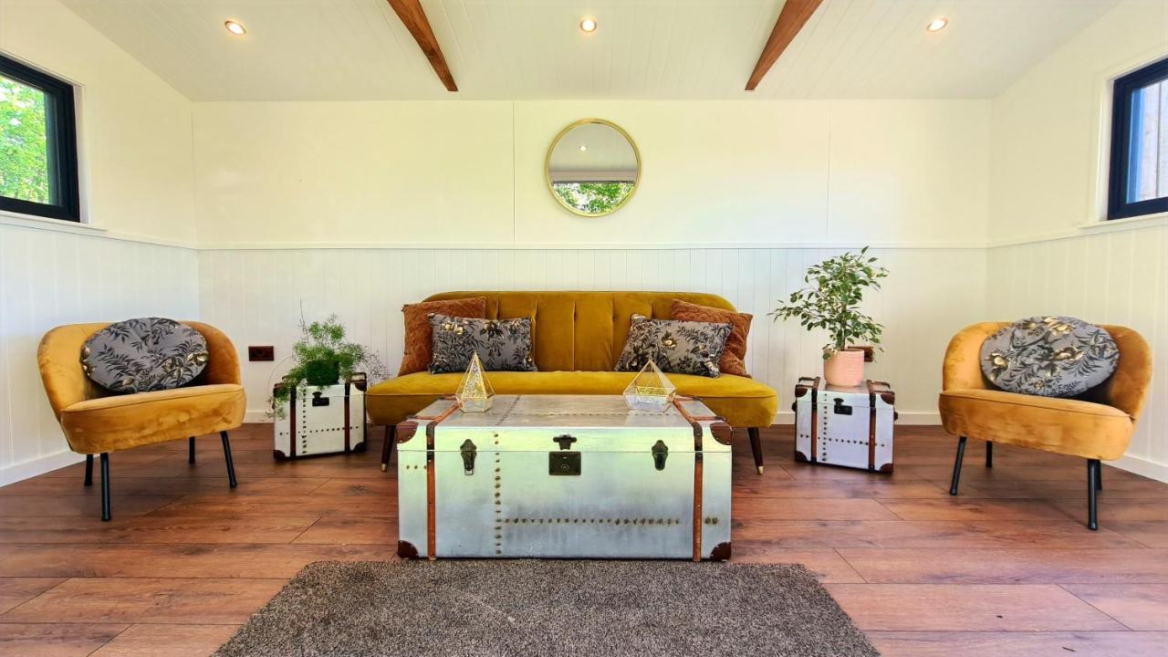 Horsley Hale Farm Glamping Hotel Ely Exterior foto