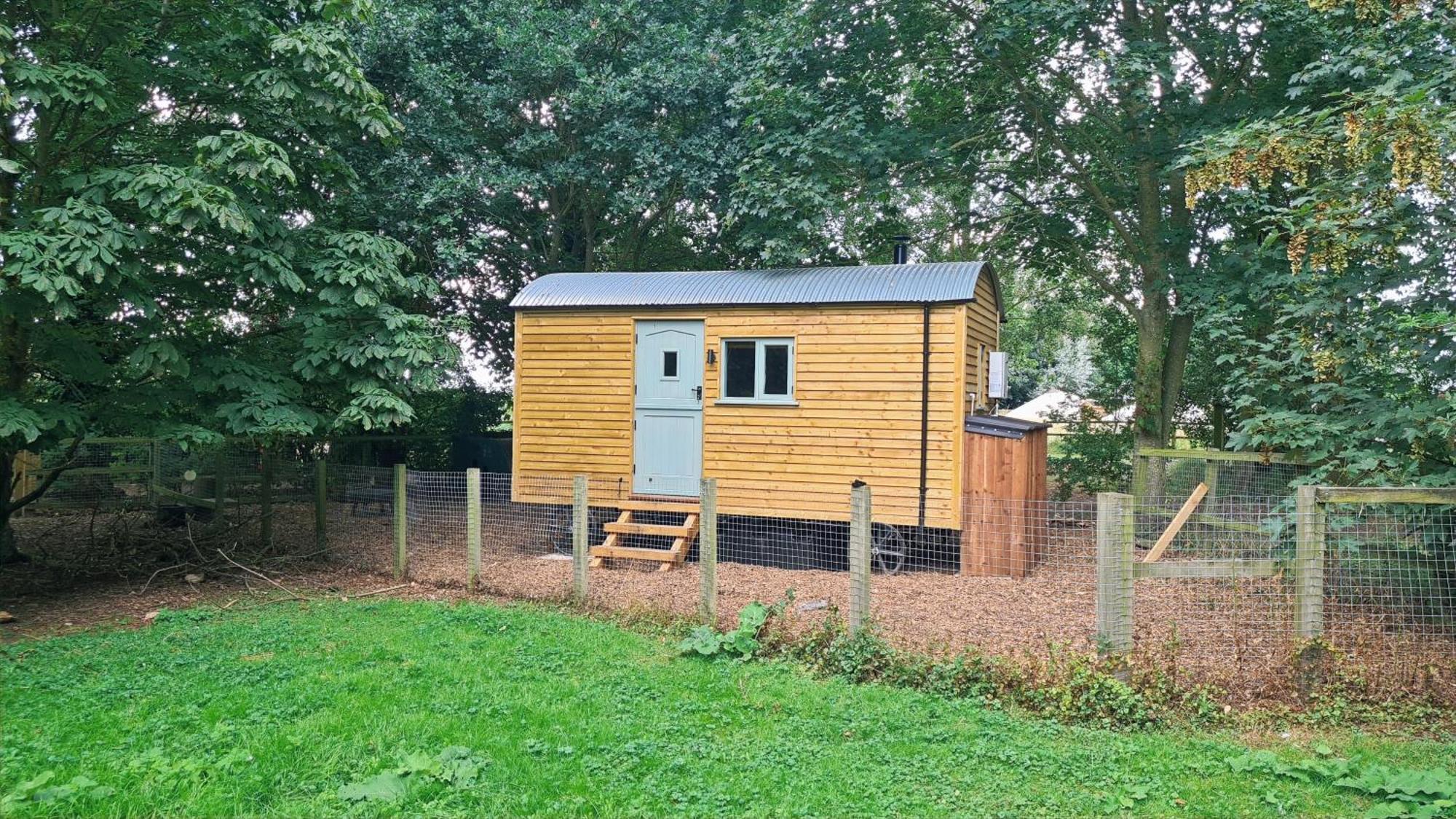 Horsley Hale Farm Glamping Hotel Ely Quarto foto